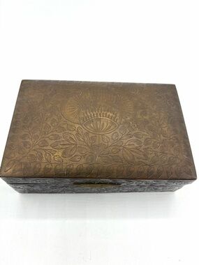 Vintage Solid Brass Box Etched Floral Pattern India Hinged Lid & Wooden Insert